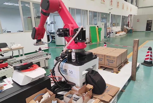 工業機器人搬運工作站
